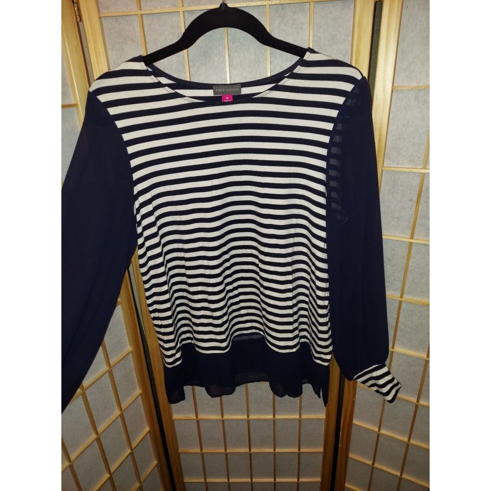 Vince Camuto Black and white top with sheer long sleeves Size M